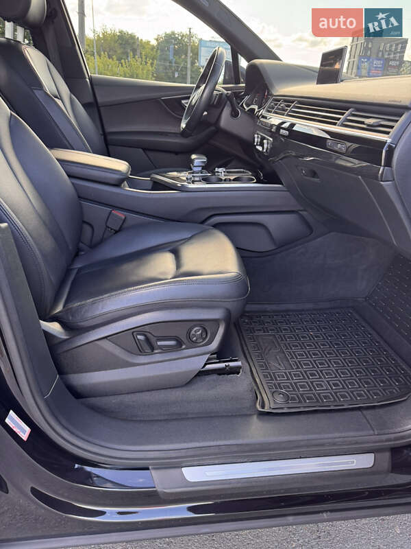 Позашляховик / Кросовер Audi Q7 2017 в Харкові фото 19 Позашляховик / Кросовер Audi Q7 2017 в Харкові