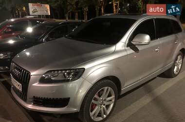 Позашляховик / Кросовер Audi Q7 2006 в 