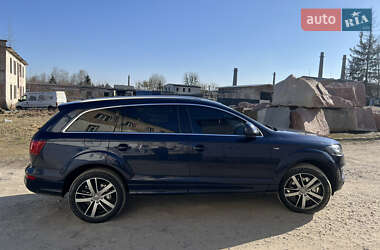 Позашляховик / Кросовер Audi Q7 2009 в 