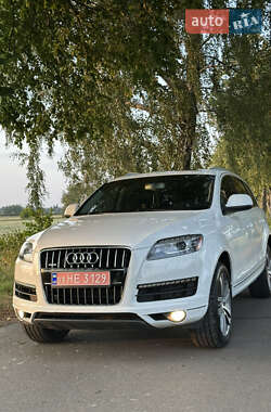 Позашляховик / Кросовер Audi Q7 2015 в Володимирі