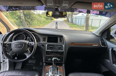 Внедорожник / Кроссовер Audi Q7 2015 в 