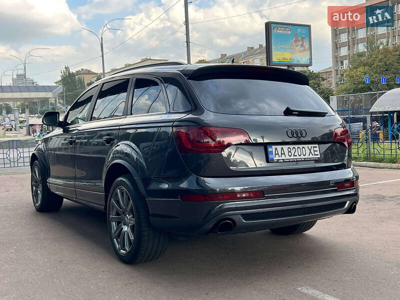 Позашляховик / Кросовер Audi Q7 2015 в Києві