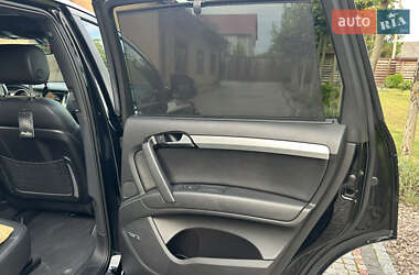 Внедорожник / Кроссовер Audi Q7 2015 в 