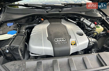Внедорожник / Кроссовер Audi Q7 2015 в 