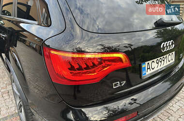 Внедорожник / Кроссовер Audi Q7 2015 в 
