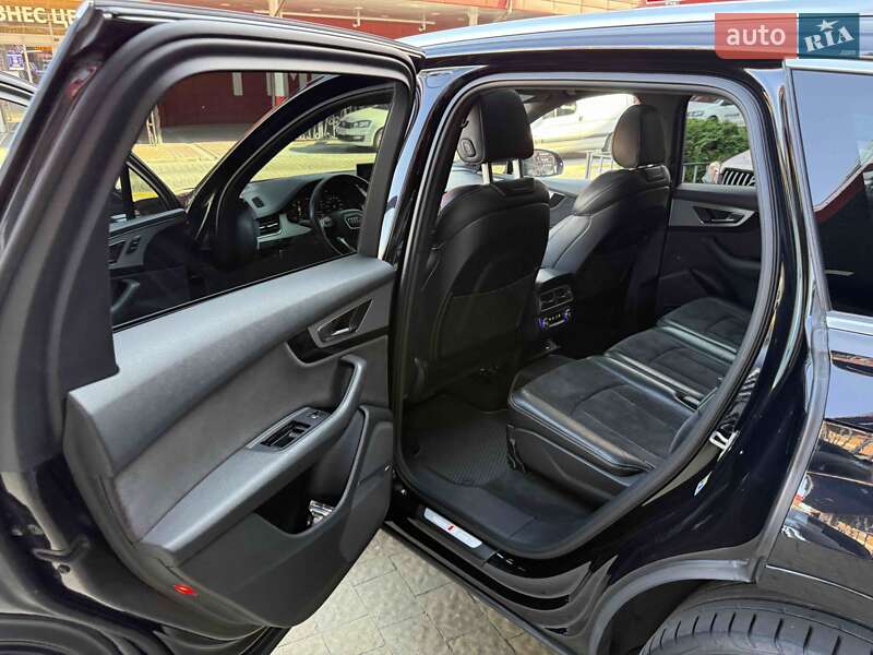 Внедорожник / Кроссовер Audi Q7 2016 в Львове