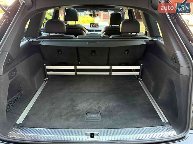 Внедорожник / Кроссовер Audi Q7 2016 в Львове