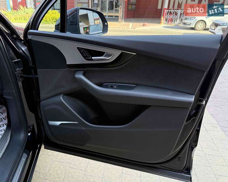 Внедорожник / Кроссовер Audi Q7 2016 в Львове