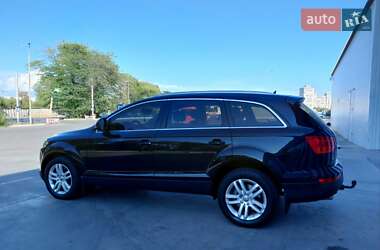 Внедорожник / Кроссовер Audi Q7 2006 в 