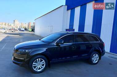 Внедорожник / Кроссовер Audi Q7 2006 в 