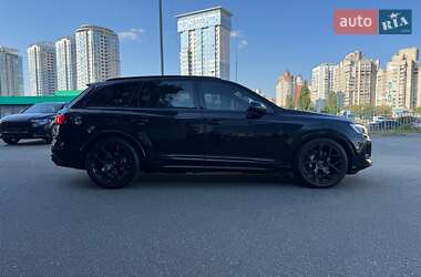 Внедорожник / Кроссовер Audi Q7 2024 в 