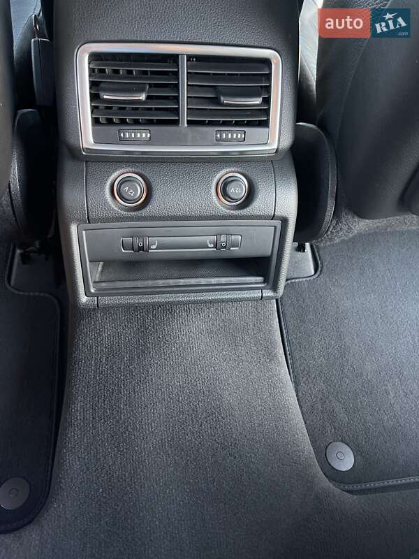 Позашляховик / Кросовер Audi Q7 2015 в Чорткові