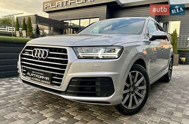 Внедорожник / Кроссовер Audi Q7 2017 в Киеве