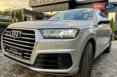 Позашляховик / Кросовер Audi Q7 2017 в 
