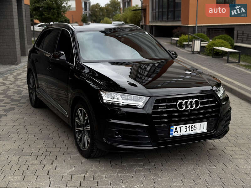 Внедорожник / Кроссовер Audi Q7 2015 в Ивано-Франковске