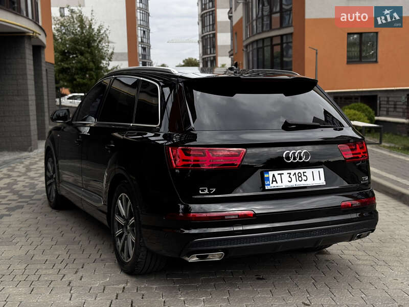 Внедорожник / Кроссовер Audi Q7 2015 в Ивано-Франковске