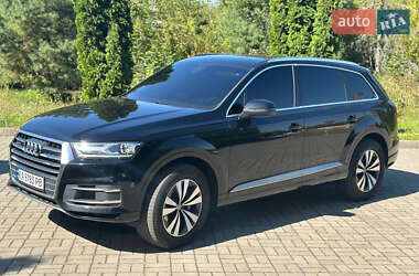 Позашляховик / Кросовер Audi Q7 2016 в 