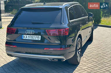 Позашляховик / Кросовер Audi Q7 2016 в 