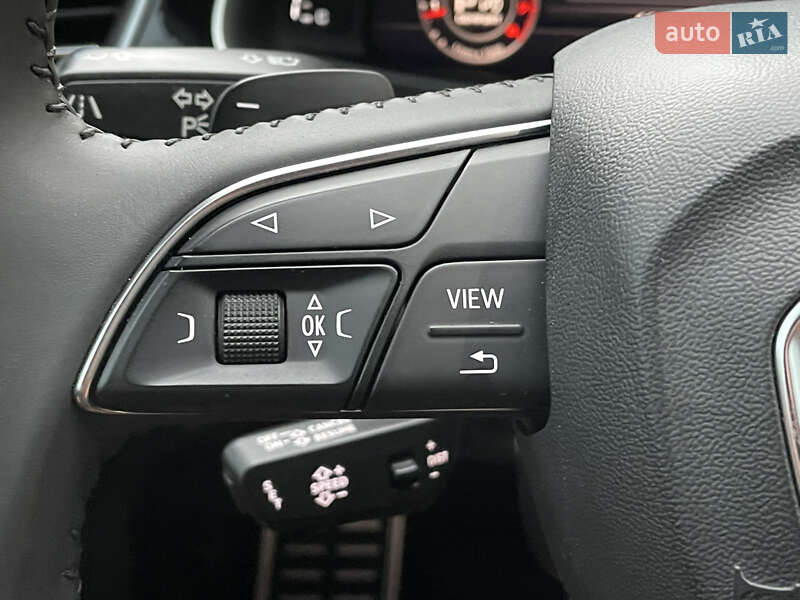 Позашляховик / Кросовер Audi Q7 2016 в Рівному