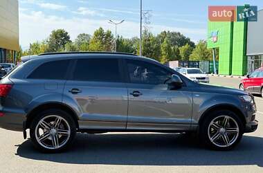 Позашляховик / Кросовер Audi Q7 2013 в 
