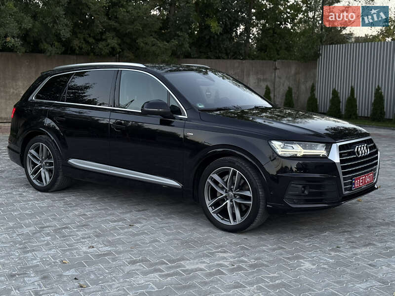 Внедорожник / Кроссовер Audi Q7 2016 в Ровно