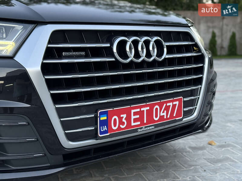 Внедорожник / Кроссовер Audi Q7 2016 в Ровно