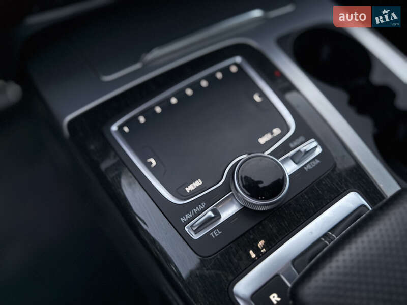 Внедорожник / Кроссовер Audi Q7 2016 в Ровно
