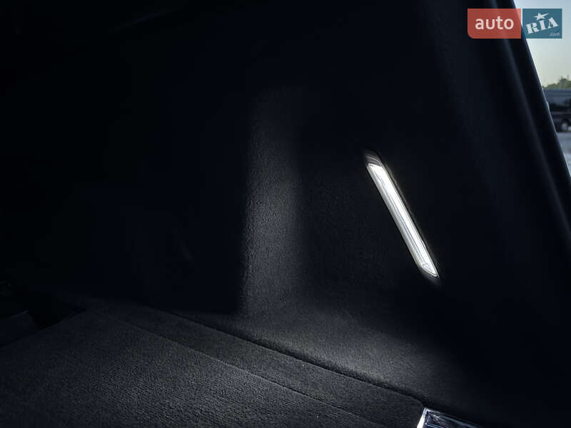 Внедорожник / Кроссовер Audi Q7 2016 в Ровно