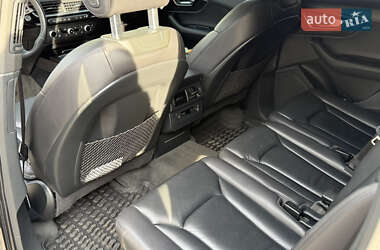 Позашляховик / Кросовер Audi Q7 2017 в 