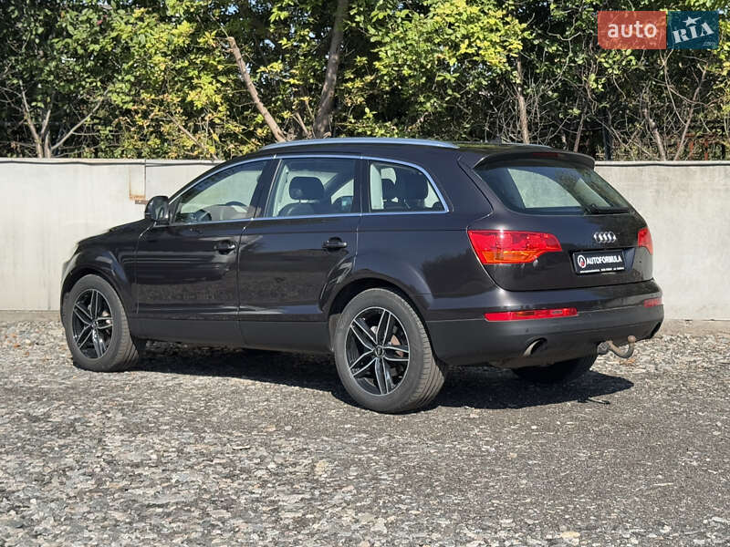 Позашляховик / Кросовер Audi Q7 2006 в Києві
