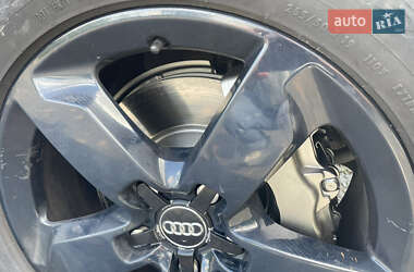 Позашляховик / Кросовер Audi Q7 2015 в 