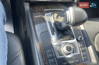 Позашляховик / Кросовер Audi Q7 2015 в 