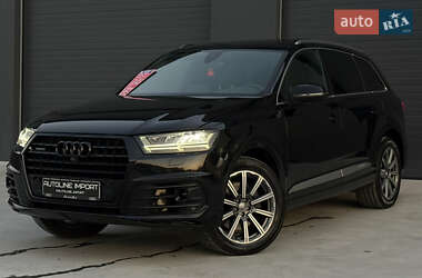 Внедорожник / Кроссовер Audi Q7 2017 в Дубно