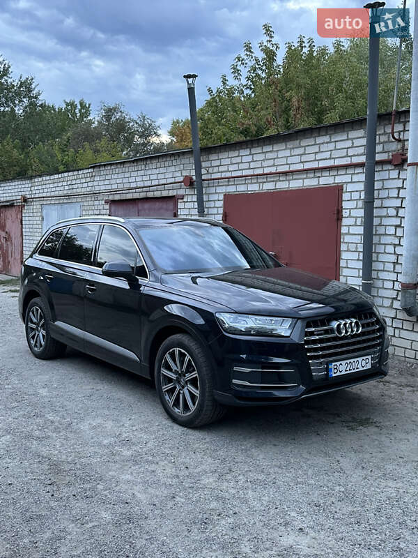 Audi Q7 2016