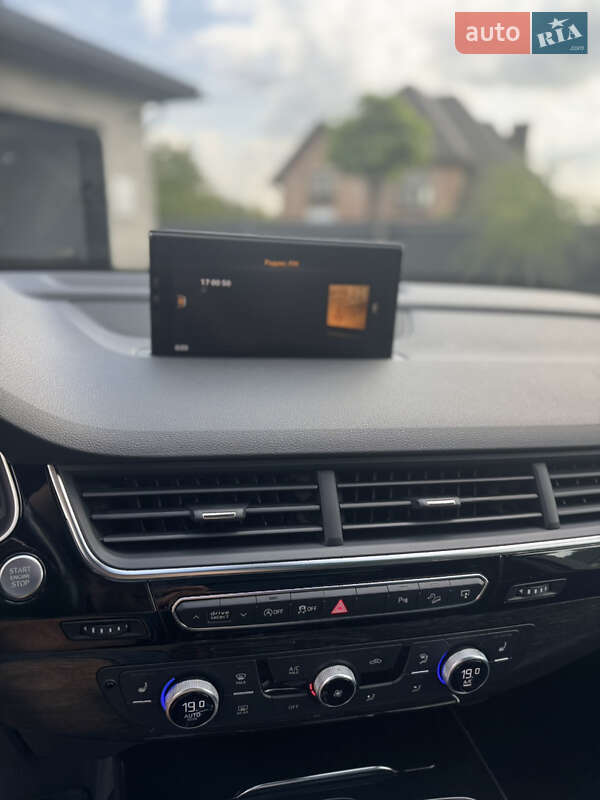 Внедорожник / Кроссовер Audi Q7 2016 в Тернополе