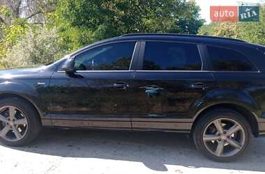 Внедорожник / Кроссовер Audi Q7 2015 в 