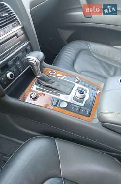 Позашляховик / Кросовер Audi Q7 2014 в 