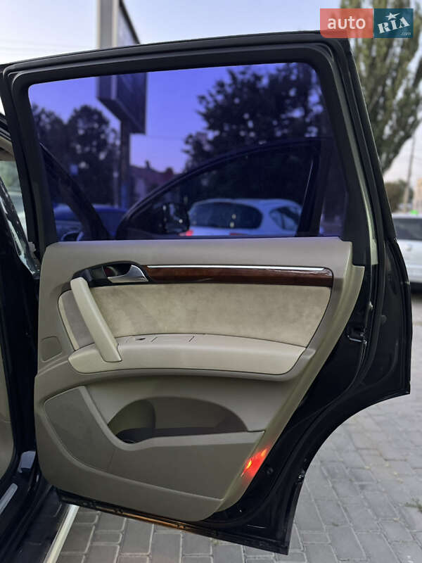 Позашляховик / Кросовер Audi Q7 2007 в Вінниці