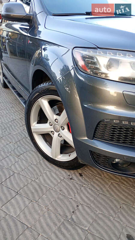 Позашляховик / Кросовер Audi Q7 2015 в Тернополі