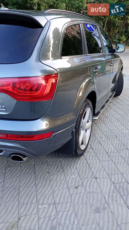 Позашляховик / Кросовер Audi Q7 2015 в Тернополі