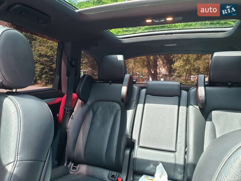 Позашляховик / Кросовер Audi Q7 2015 в Тернополі