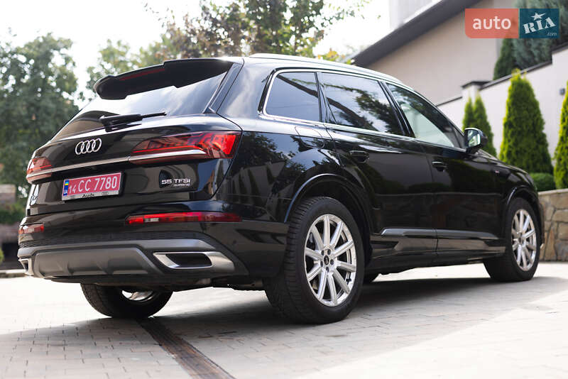 Позашляховик / Кросовер Audi Q7 2022 в Львові