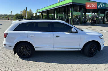 Внедорожник / Кроссовер Audi Q7 2015 в 