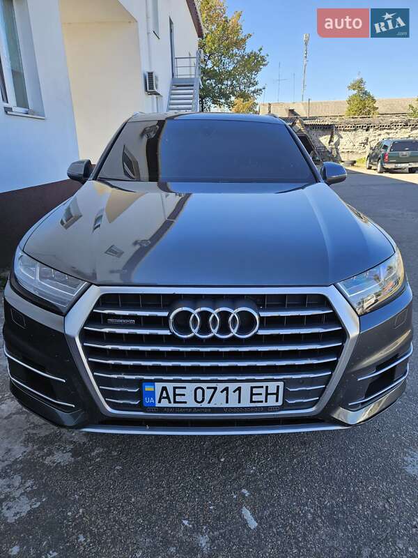 Внедорожник / Кроссовер Audi Q7 2018 в Днепре фото 13 Внедорожник / Кроссовер Audi Q7 2018 в Днепре