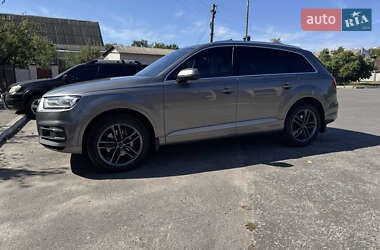 Внедорожник / Кроссовер Audi Q7 2016 в 