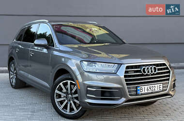 Внедорожник / Кроссовер Audi Q7 2016 в Киеве