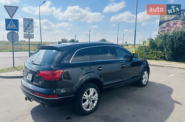Позашляховик / Кросовер Audi Q7 2010 в 