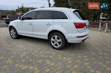 Внедорожник / Кроссовер Audi Q7 2015 в 