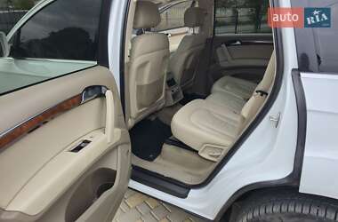 Внедорожник / Кроссовер Audi Q7 2015 в 