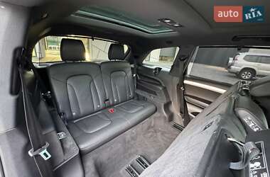 Позашляховик / Кросовер Audi Q7 2013 в 